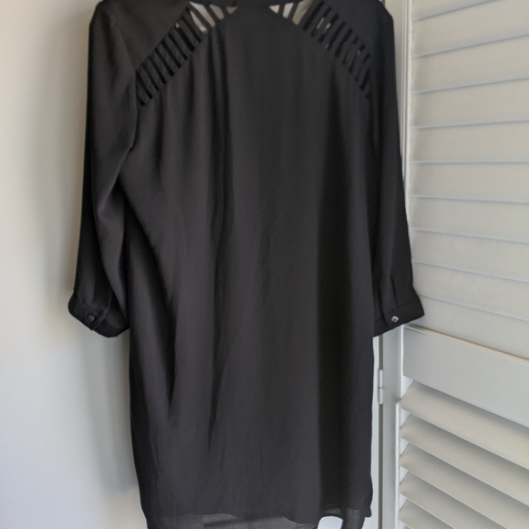 F21 Tunic Dress with Front & Back Details - Picture 3 of 6